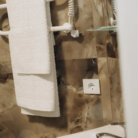 Appartement червона ружа